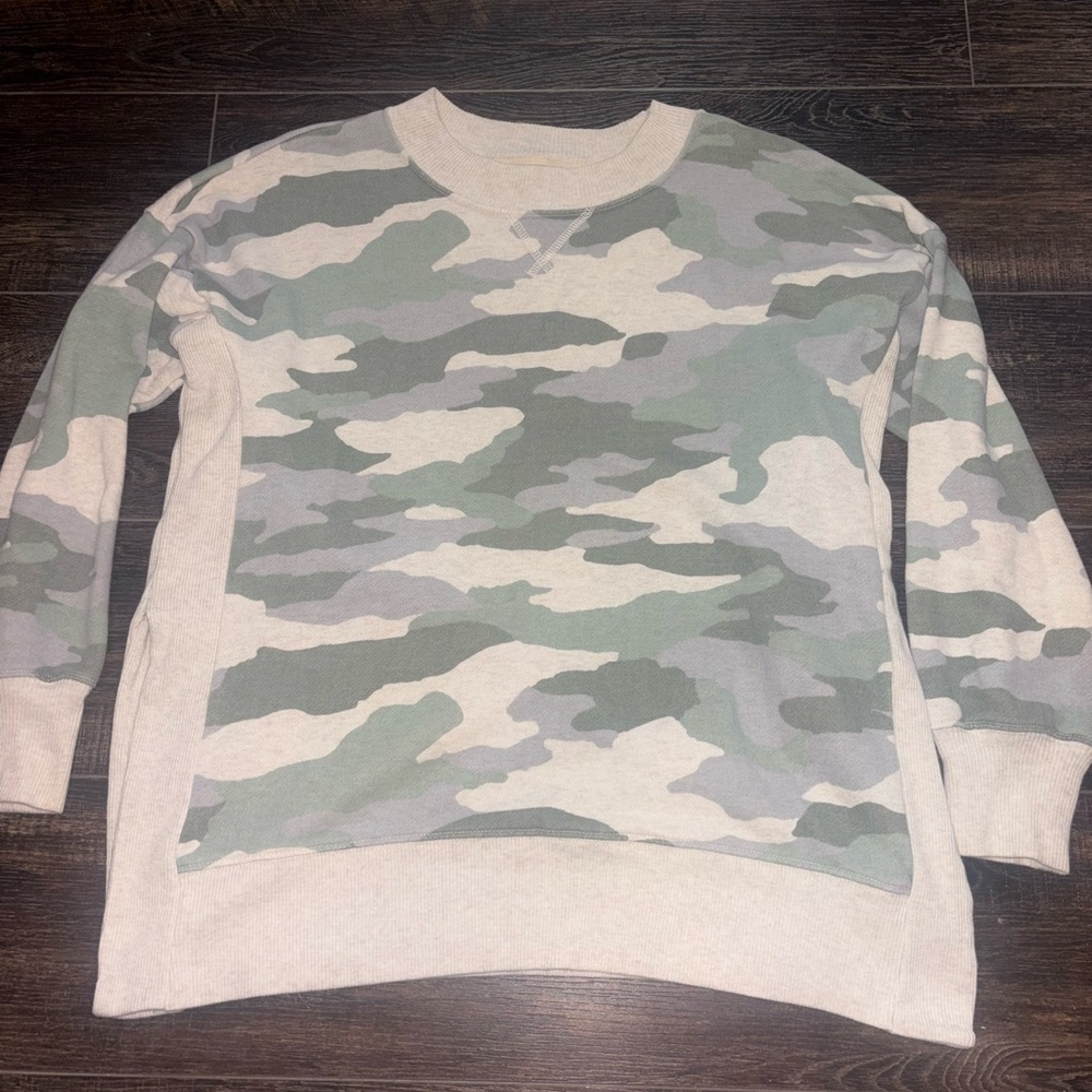Aerie Camo Oversized Crewneck Sweatshirt - Size S